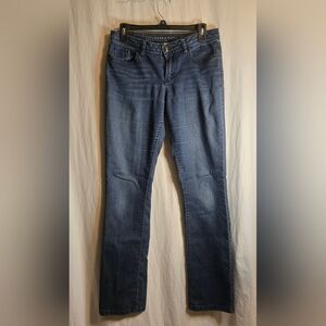 Lauren Conrad skinny jeans. Sz 8
Dark wash jeans are a cotton / polyester/ elast
